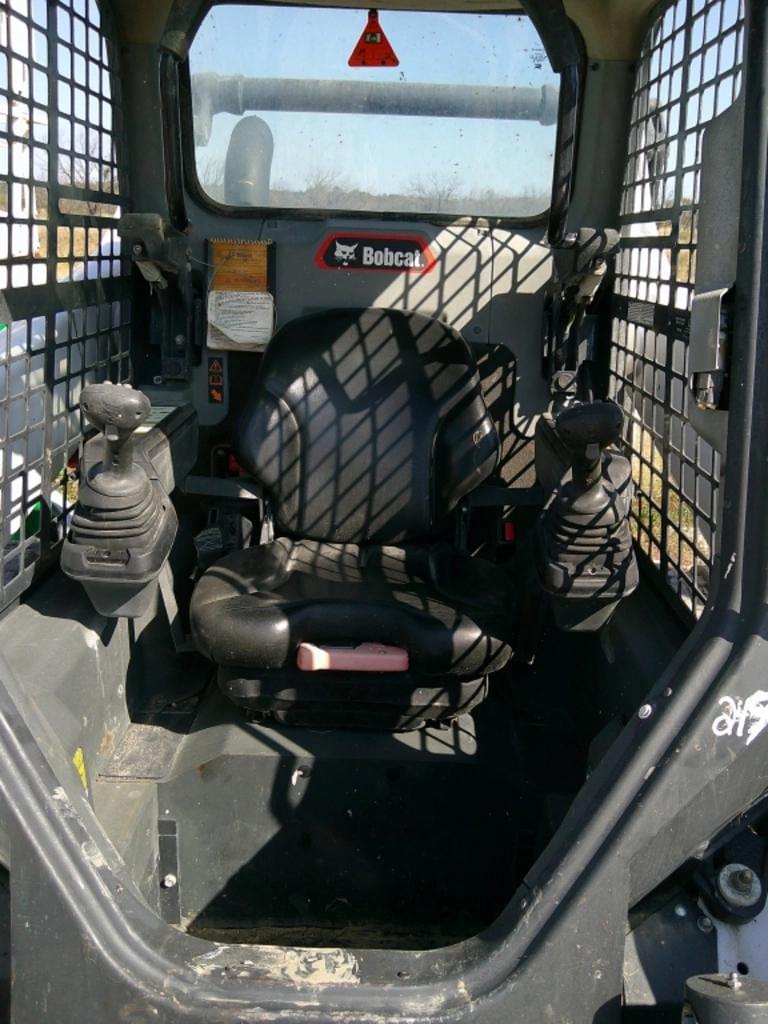 Image of Bobcat T64 Image 1