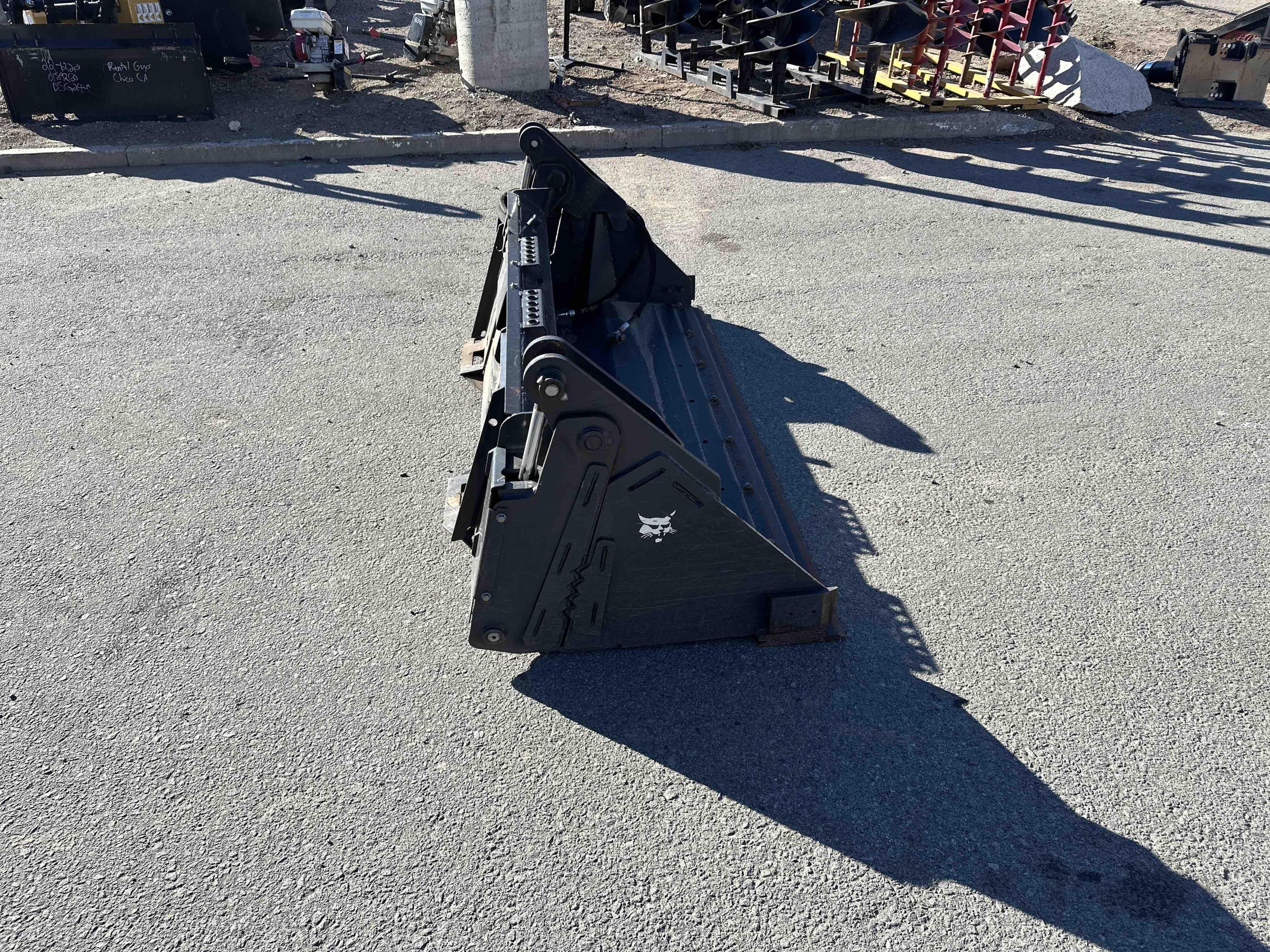 2022 Bobcat Undetermined Equipment Image0