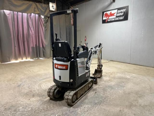 Image of Bobcat E10 equipment image 4