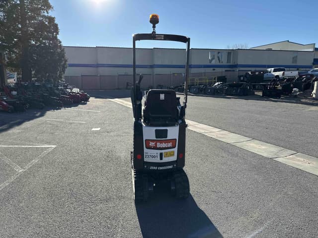 Image of Bobcat E10e equipment image 2