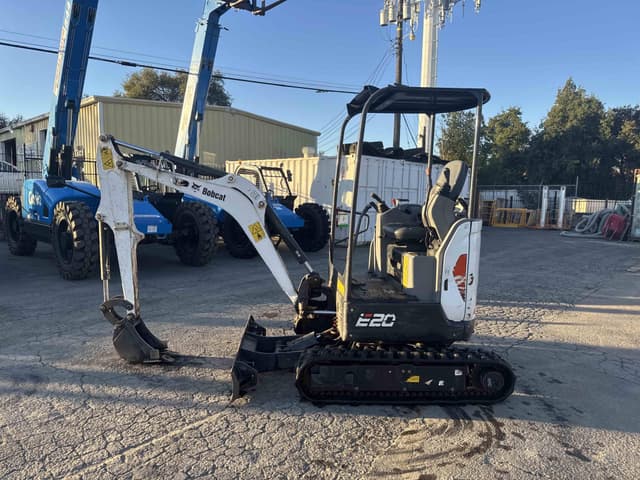 Image of Bobcat E20 equipment image 1