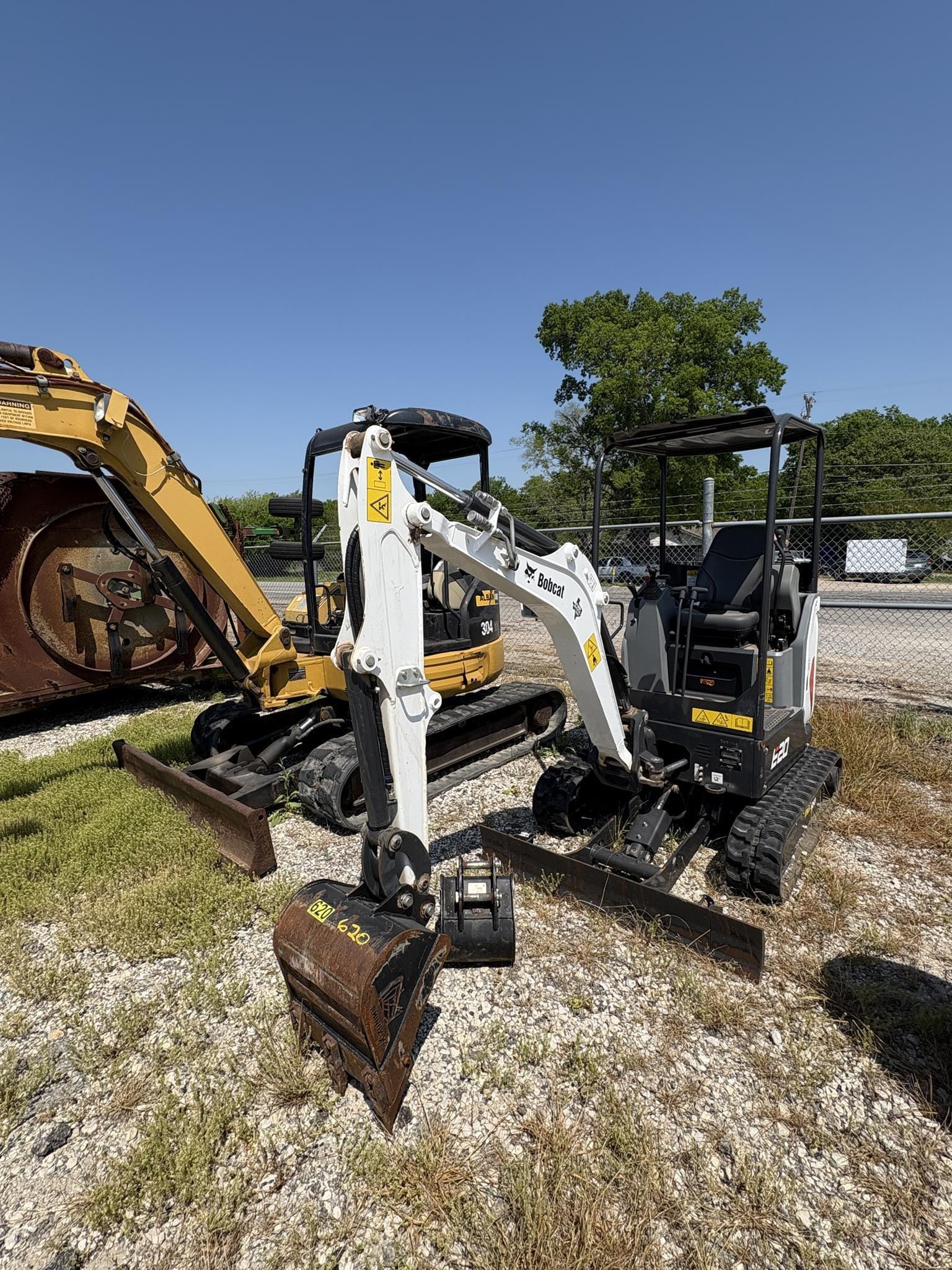 Main image Bobcat E20