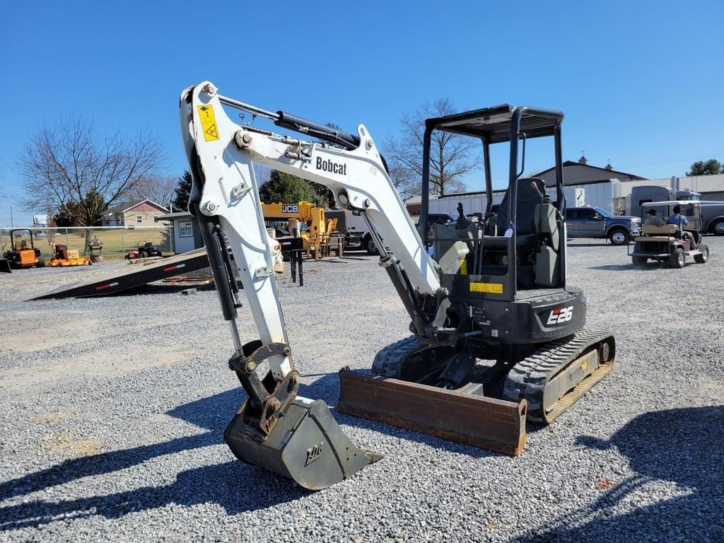 2022 Bobcat E26 Equipment Image0