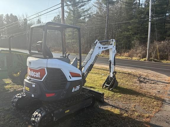 Image of Bobcat E26 equipment image 1