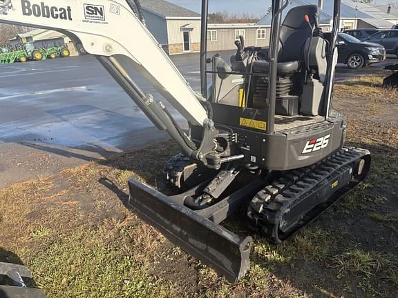 Image of Bobcat E26 equipment image 2