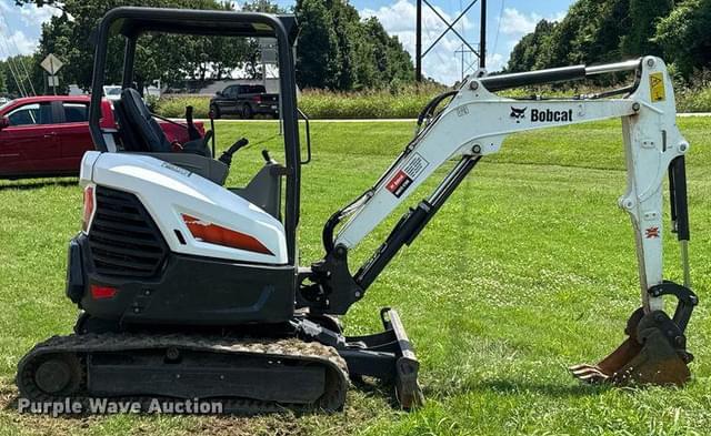 Image of Bobcat E26 equipment image 3