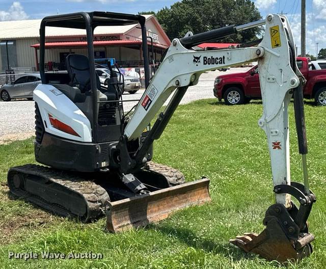 Image of Bobcat E26 equipment image 2