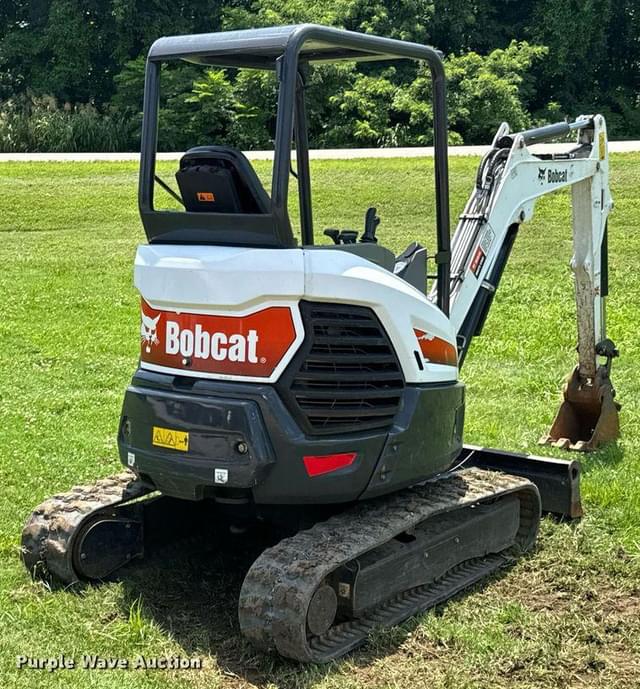 Image of Bobcat E26 equipment image 4