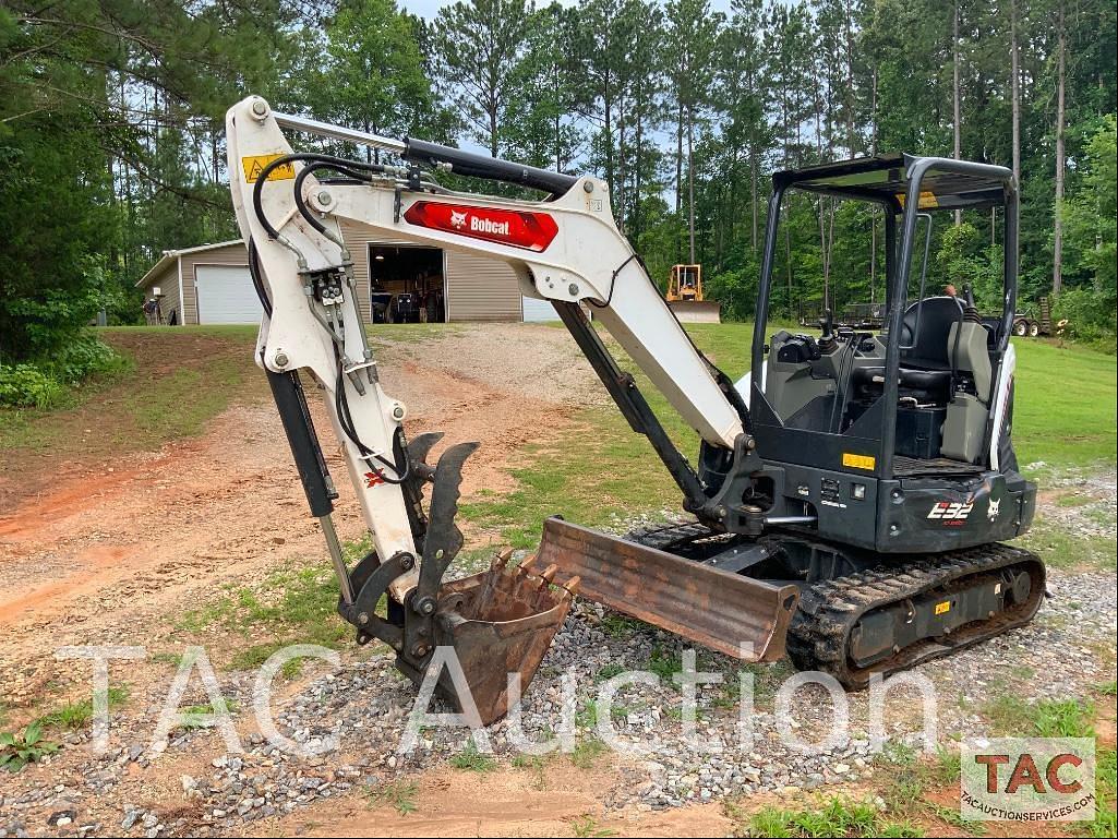 Image of Bobcat E32i Primary image