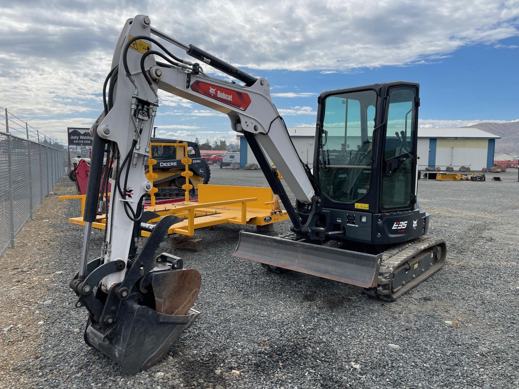 2022 Bobcat E35 Equipment Image0