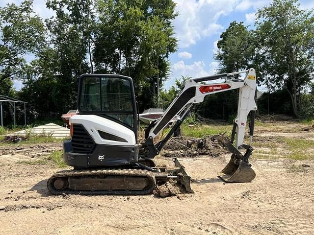 Image of Bobcat E35 equipment image 3
