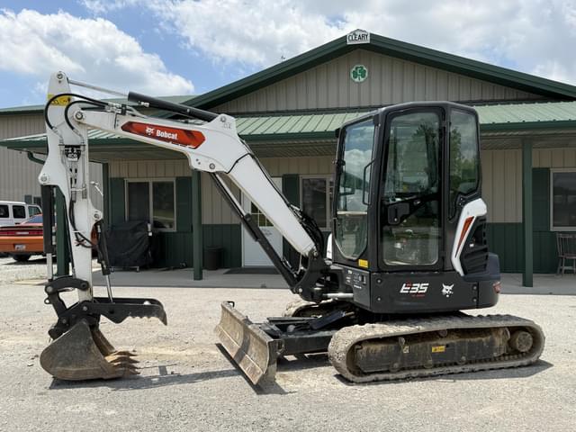 Image of Bobcat E35i equipment image 1