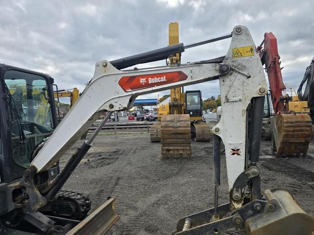 Image of Bobcat E35i equipment image 3