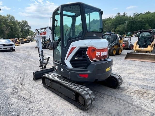 Image of Bobcat E35 R2 equipment image 4