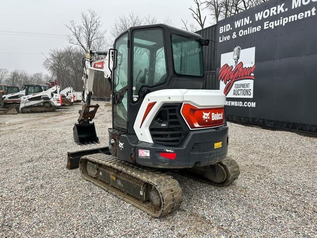 Image of Bobcat E42 equipment image 1