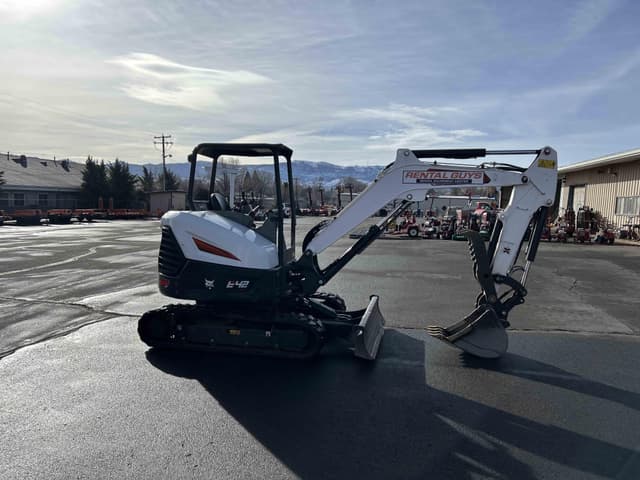 Image of Bobcat E42 equipment image 3