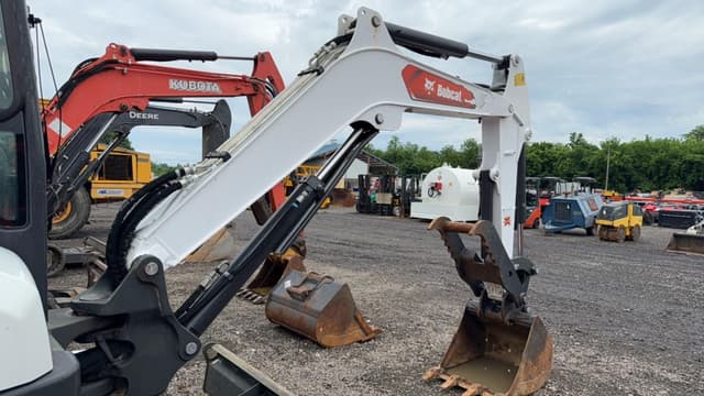 Image of Bobcat E42 equipment image 3