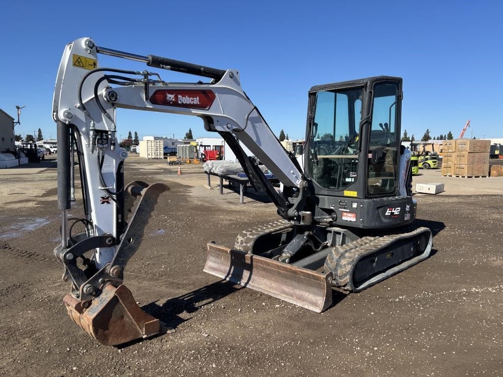 2022 Bobcat E42 Equipment Image0
