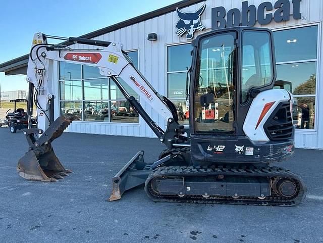 Image of Bobcat E42 equipment image 1