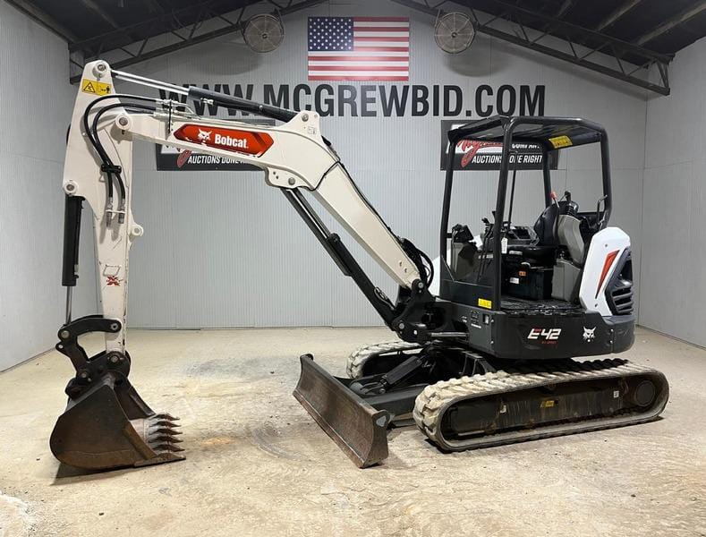 2022 Bobcat E42 Equipment Image0