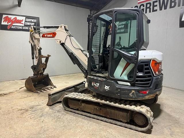 Image of Bobcat E42 equipment image 2