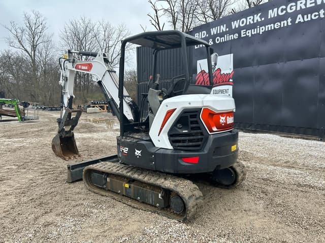 Image of Bobcat E42 equipment image 1