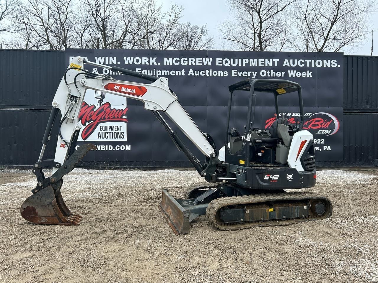 2022 Bobcat E42 Equipment Image0