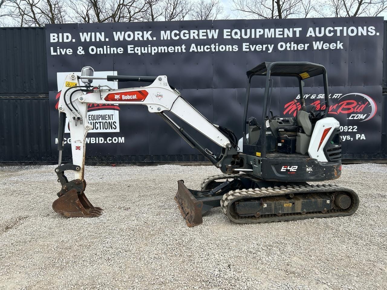 2022 Bobcat E42 Equipment Image0