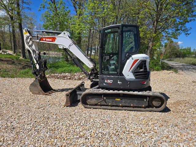 Image of Bobcat E50 equipment image 3