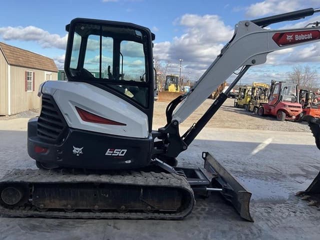 Image of Bobcat E50 equipment image 4