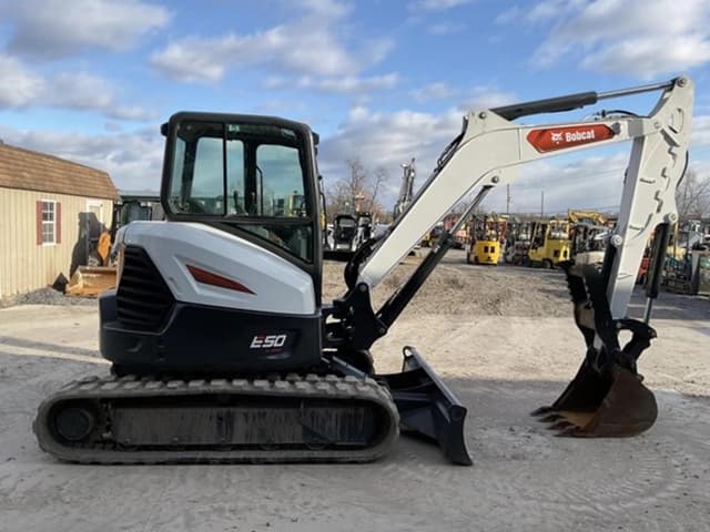 Image of Bobcat E50 equipment image 4