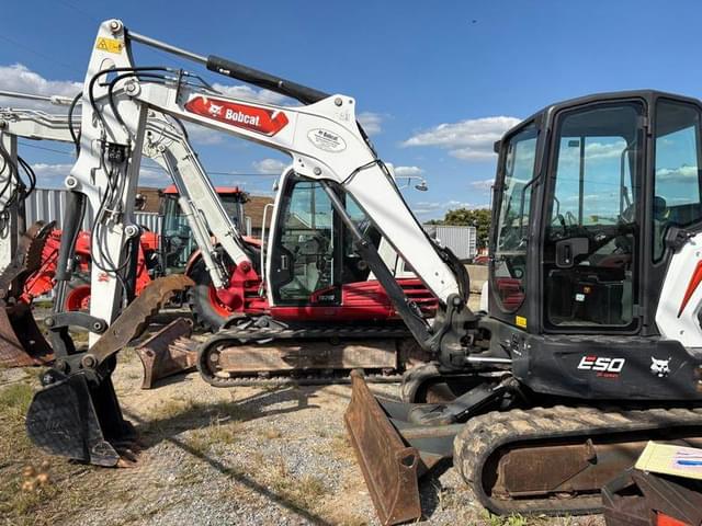 Image of Bobcat E50 equipment image 4