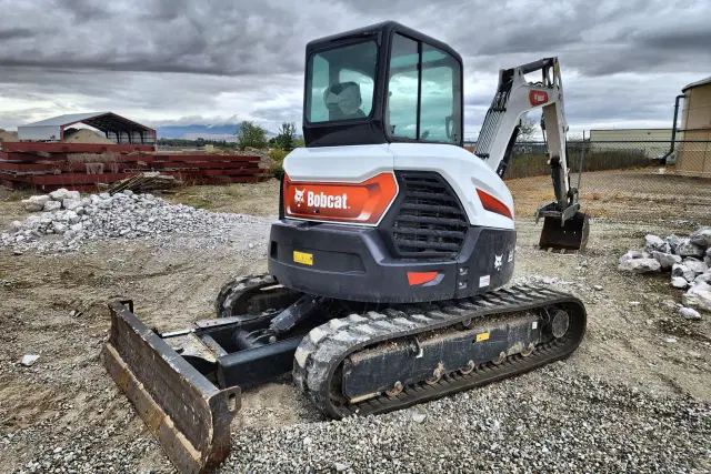 Image of Bobcat E50R2 equipment image 4