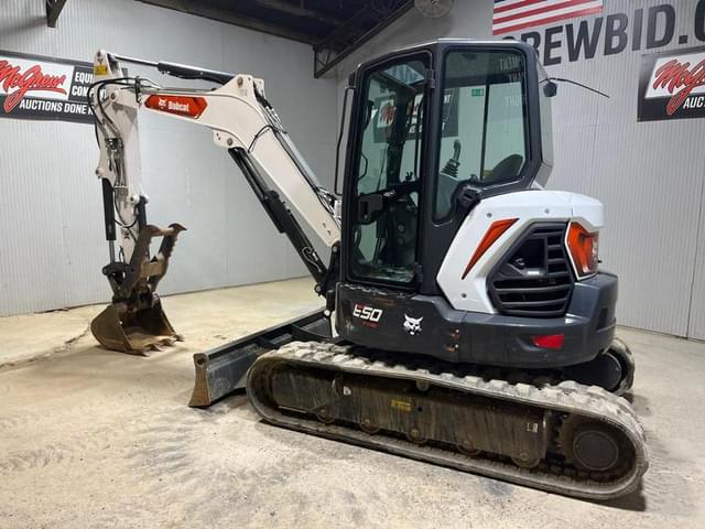 Image of Bobcat E50 equipment image 2