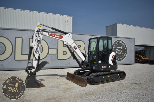 Image of Bobcat E50R2 equipment image 4