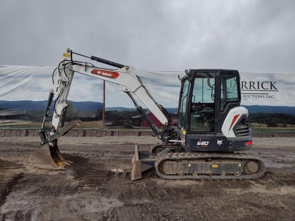 2022 Bobcat E60 Equipment Image0