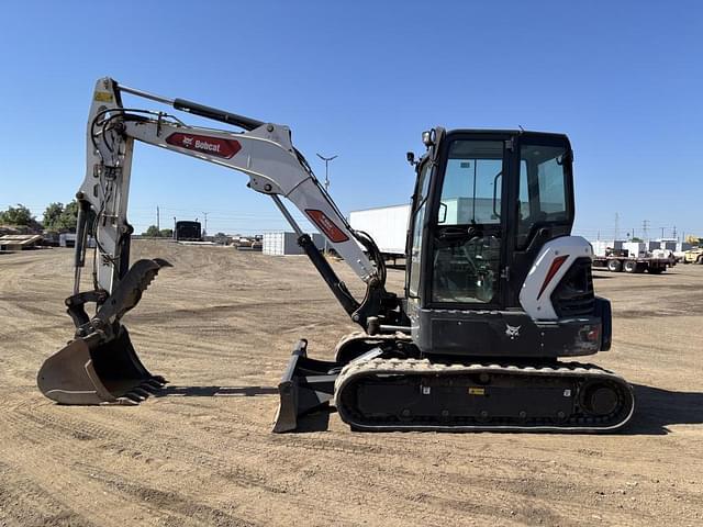 Image of Bobcat E60 equipment image 4