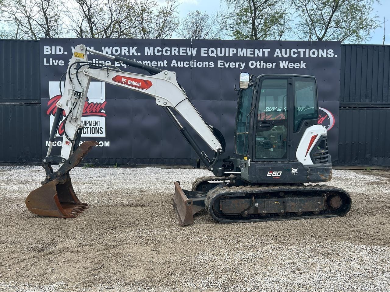 2022 Bobcat E60 Equipment Image0