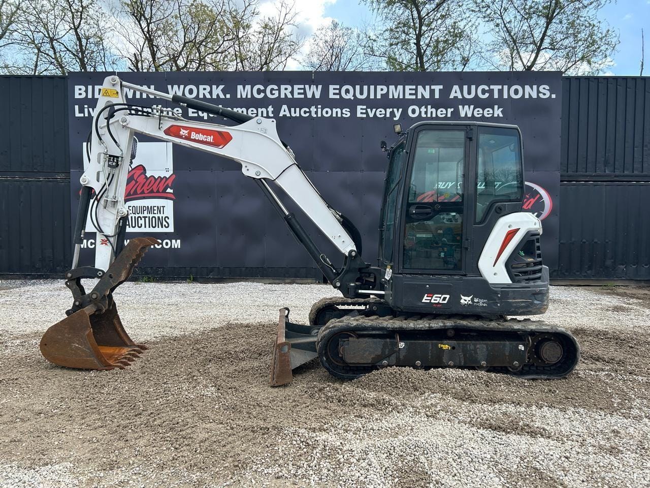 2022 Bobcat E60 Equipment Image0