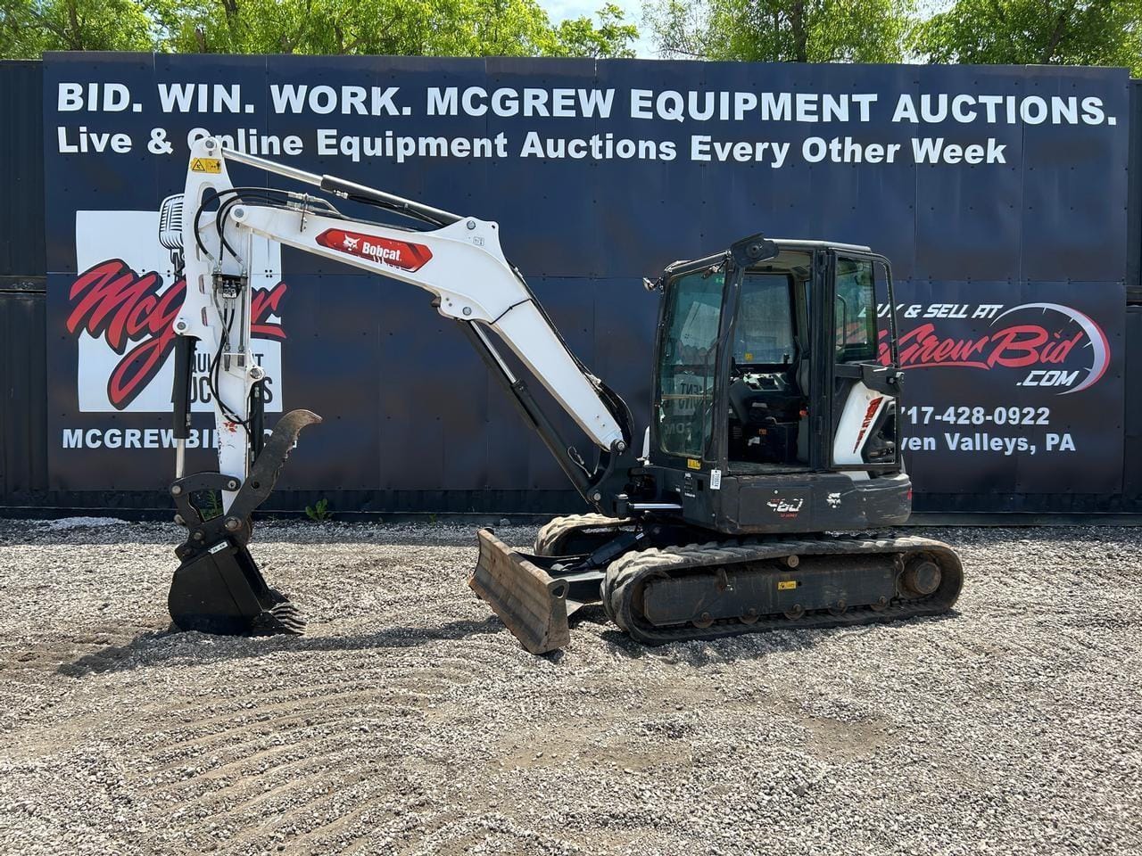 2022 Bobcat E60 Equipment Image0