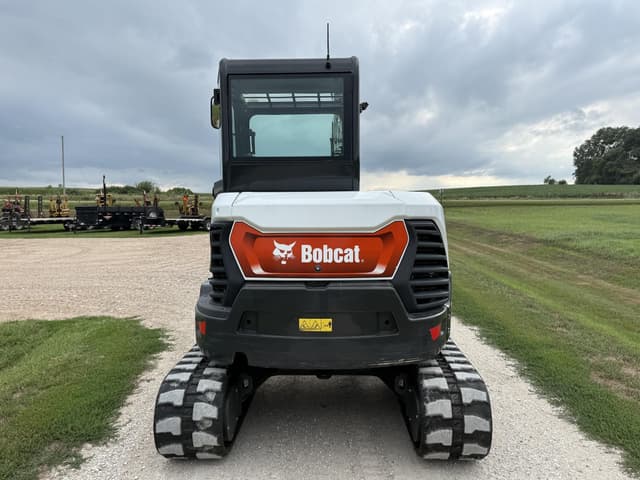 Image of Bobcat E60 equipment image 3