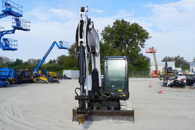 Image of Bobcat E88 equipment image 3
