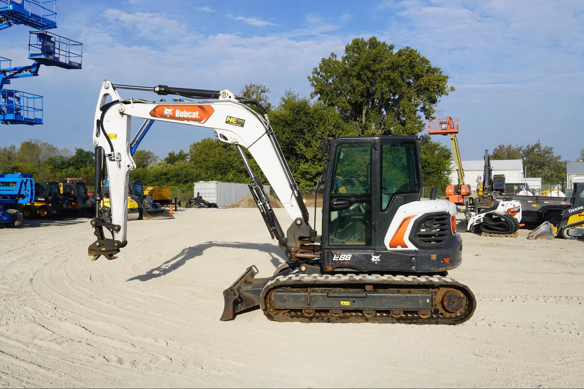 2022 Bobcat E88 Equipment Image0