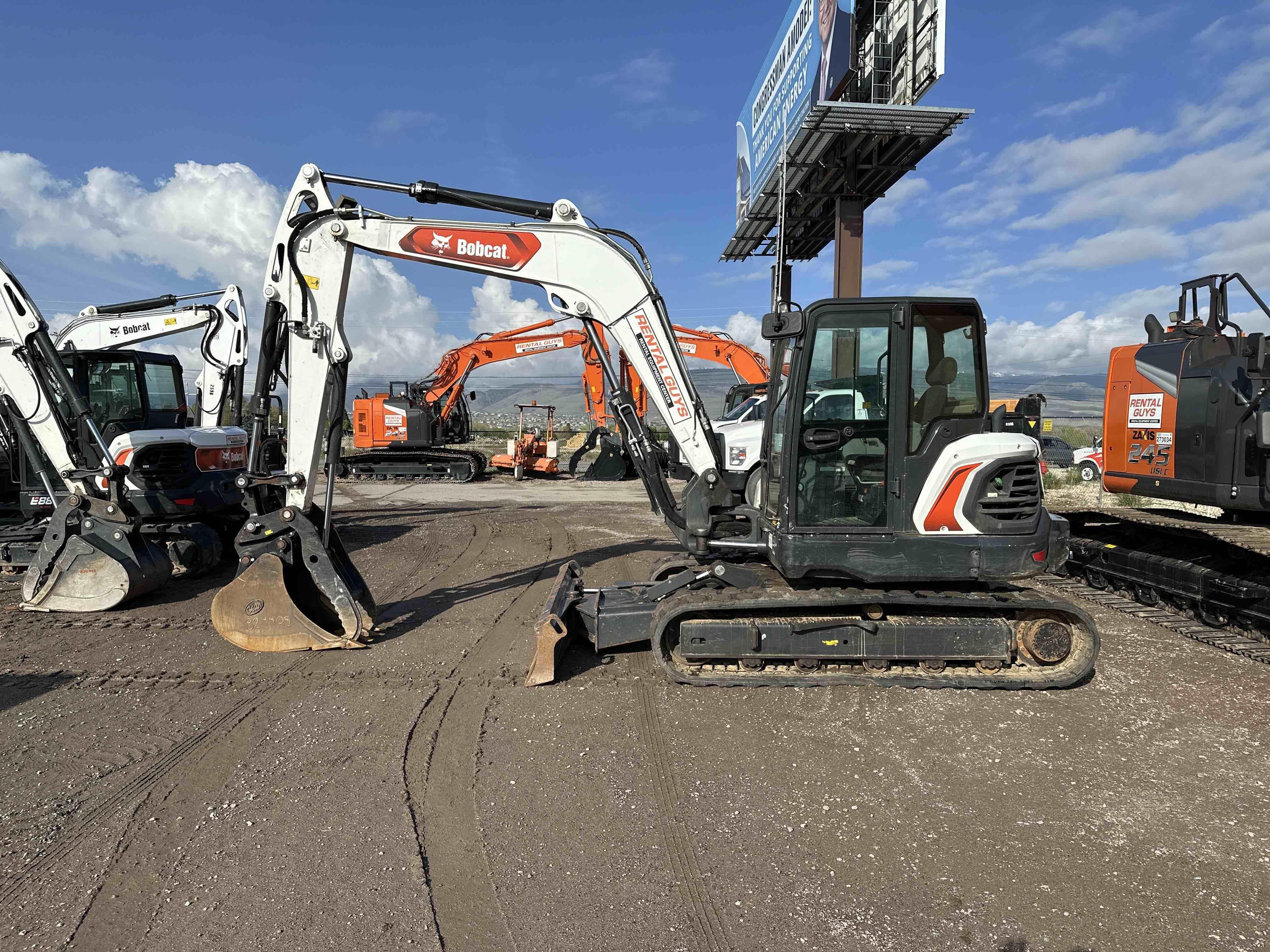 2022 Bobcat E88 Equipment Image0