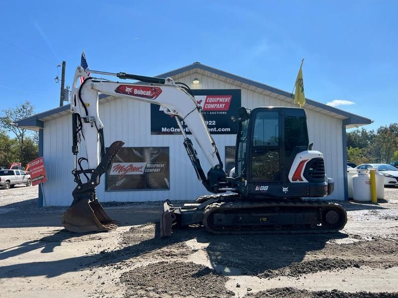 2022 Bobcat E88 Equipment Image0