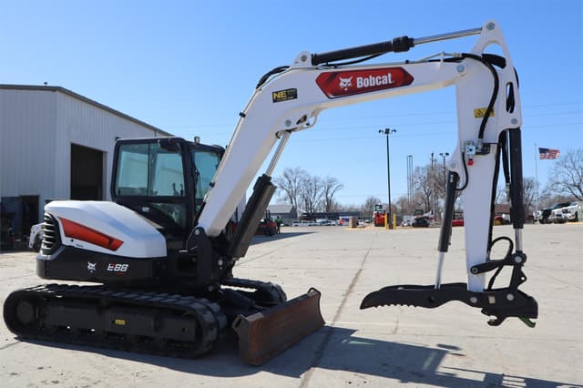Image of Bobcat E88 equipment image 3