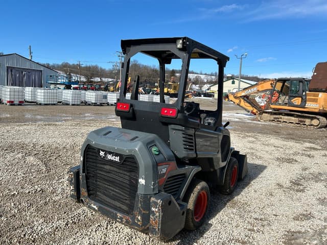 Image of Bobcat L28 equipment image 3