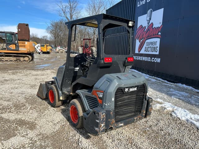 Image of Bobcat L28 equipment image 1