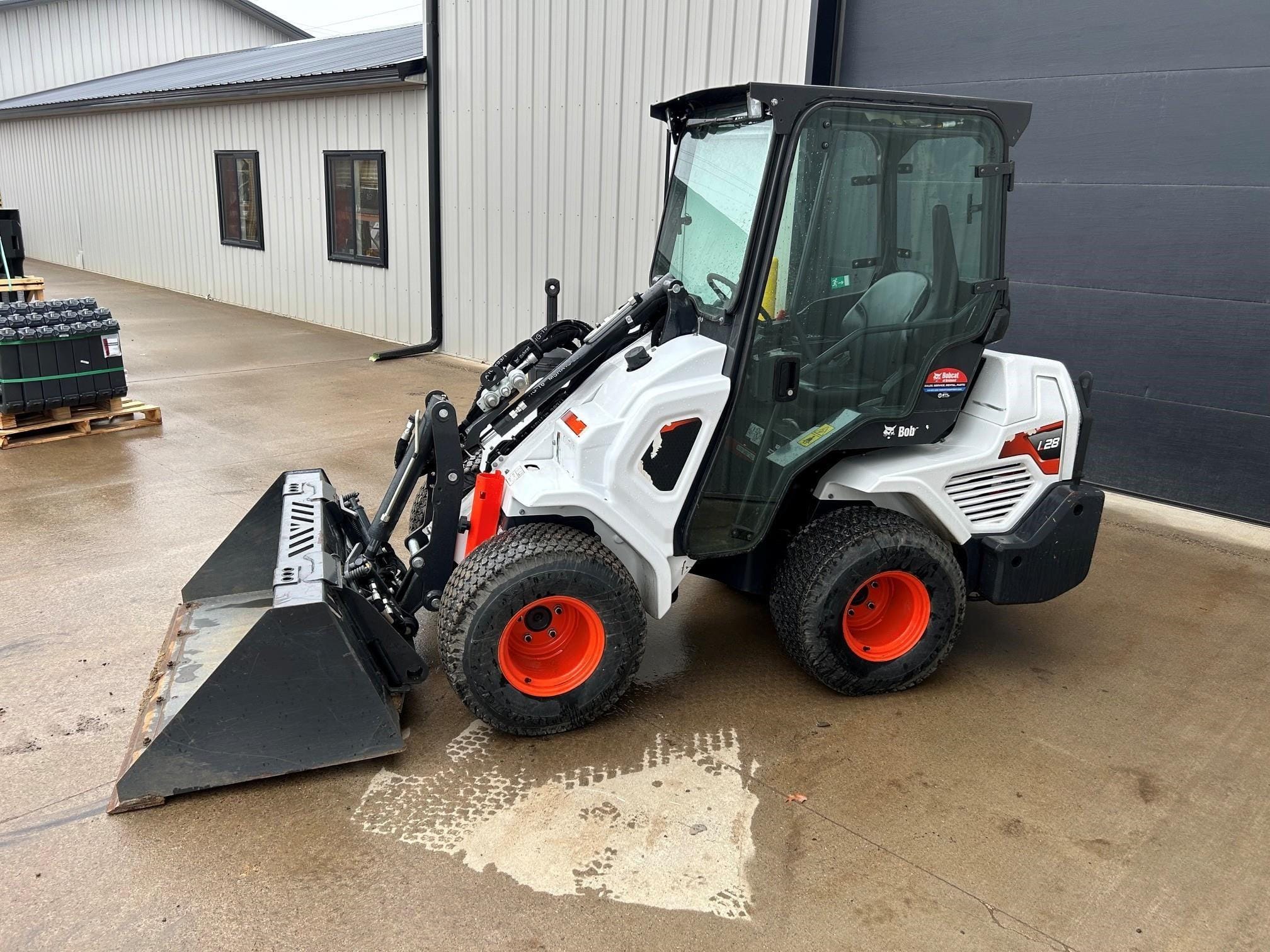 2022 Bobcat L28 Equipment Image0