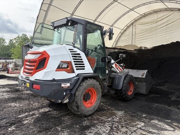 Image of Bobcat L85 equipment image 4